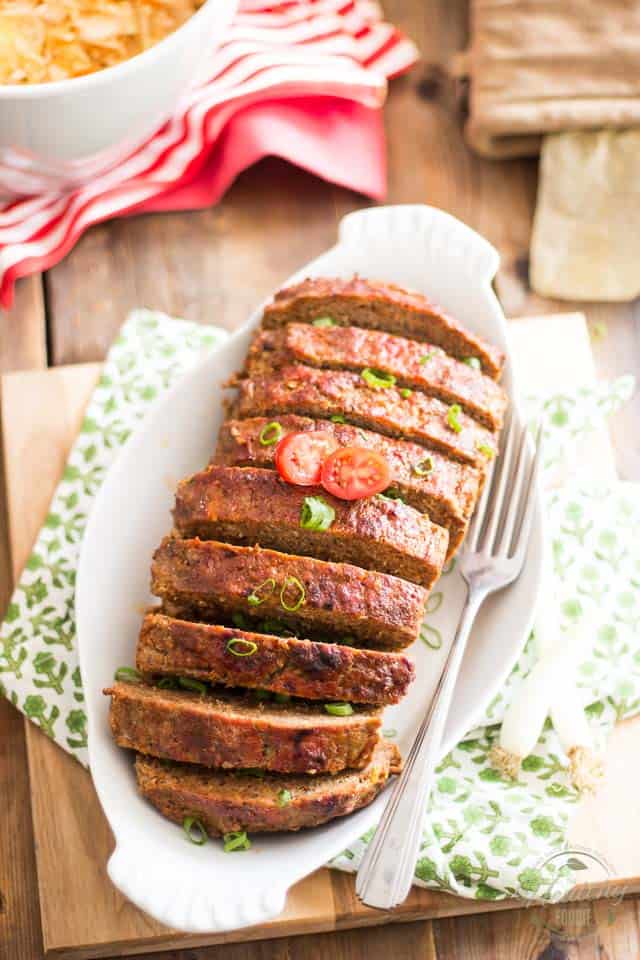 Stupid Easy Meatloaf | thehealthyfoodie.com