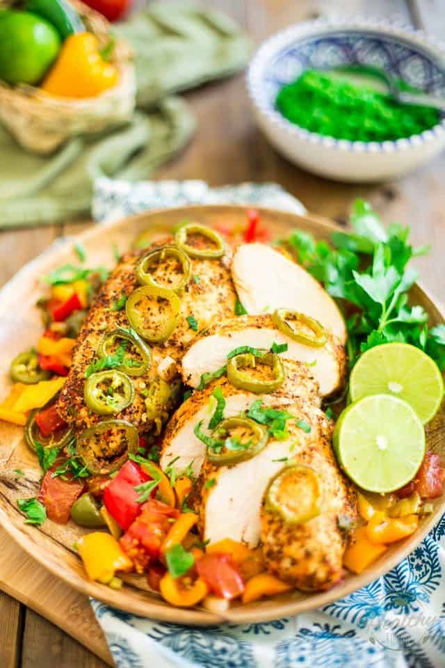 Mediterranean Chicken | thehealthyfoodie.com