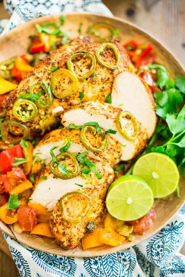 Mediterranean Chicken | thehealthyfoodie.com