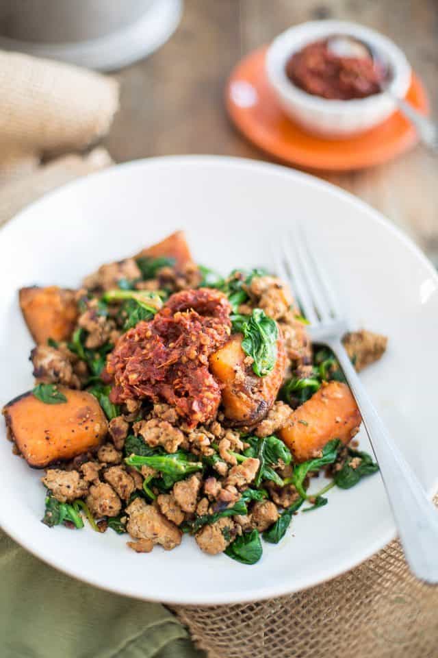 Ground Beef Spinach Bowl | thehealthyfoodie.com