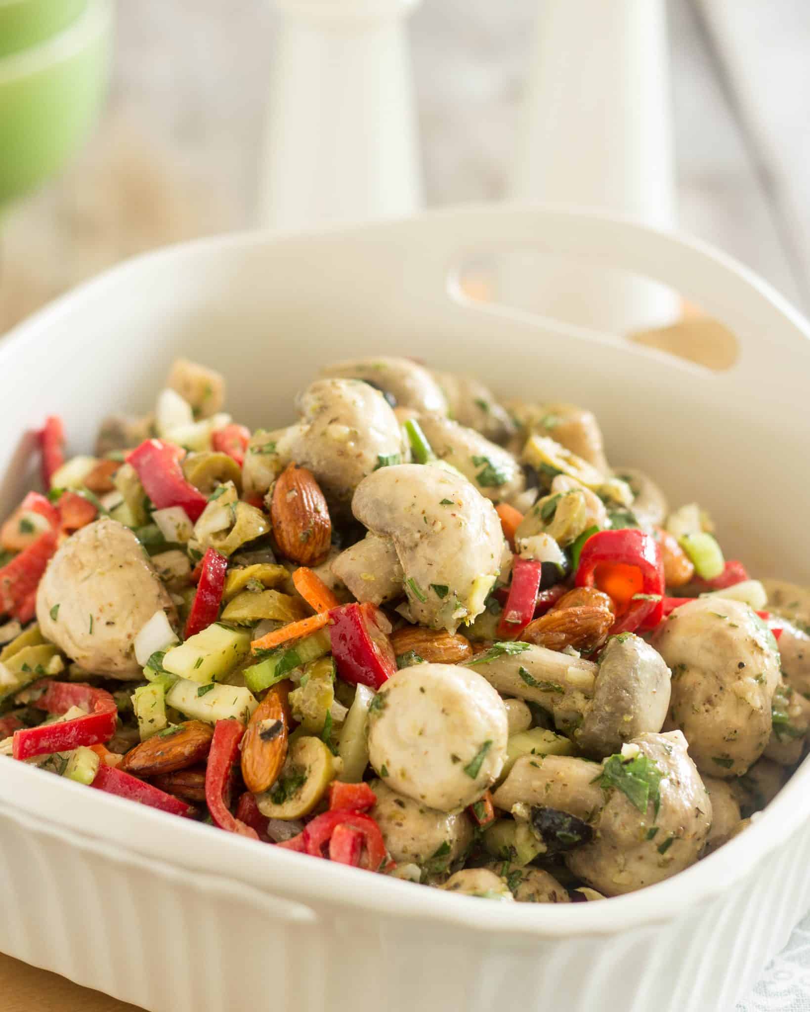 Marinated Mushroom Salad | thehealthyfoodie.com