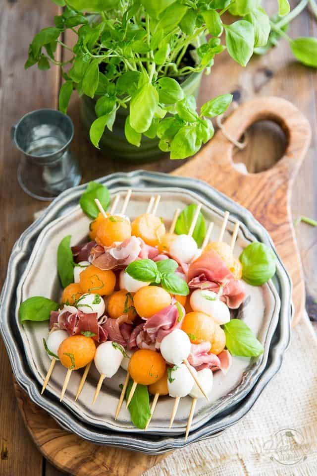 Prosciutto Melon Skewers: A great classic made super elegant and easily portable! Perfect for your next picnic or summer BBQ by the poolside! 