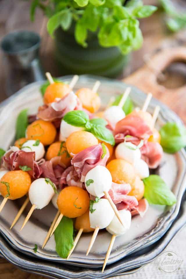 Prosciutto Melon Skewers: A great classic made super elegant and easily portable! Perfect for your next picnic or summer BBQ by the poolside! 