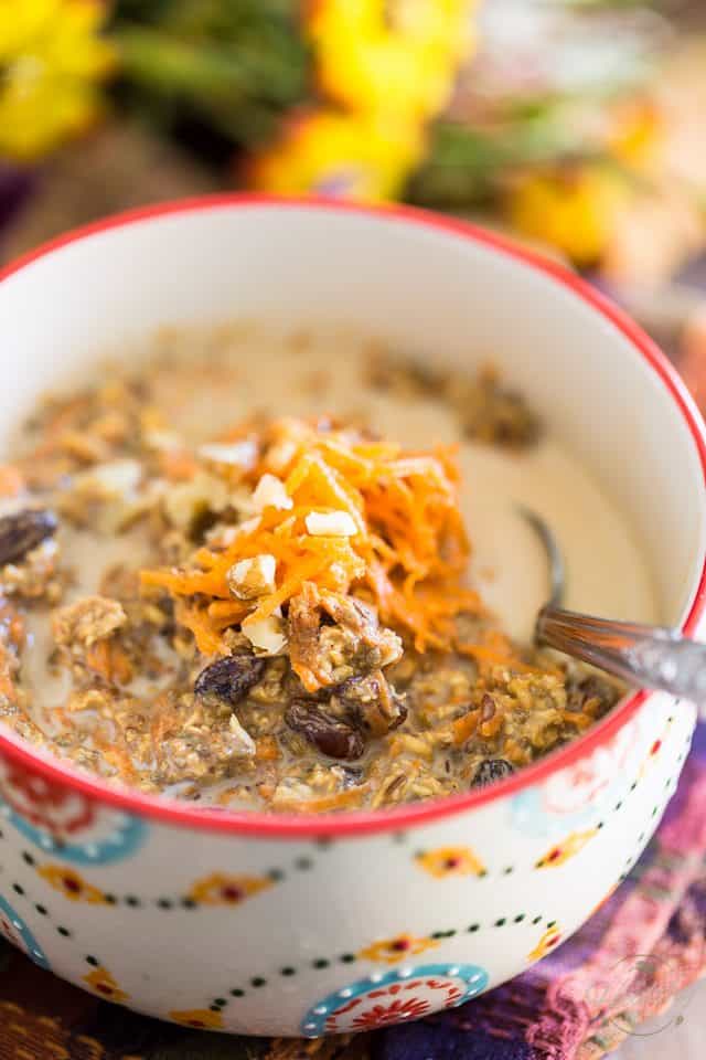 As delicious as they are quick to prepare, these Carrot Cake Overnight Oats will have you totally look forward to rolling out of bed in the morning! 