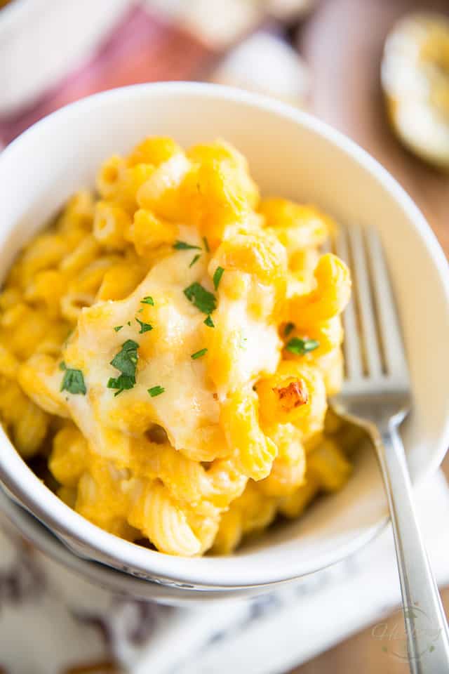 Kids demand Mac 'N Cheese but you'd prefer a healthier option? This Butternut Squash Mac 'N Cheese is the perfect solution! They'll never be able to tell... 