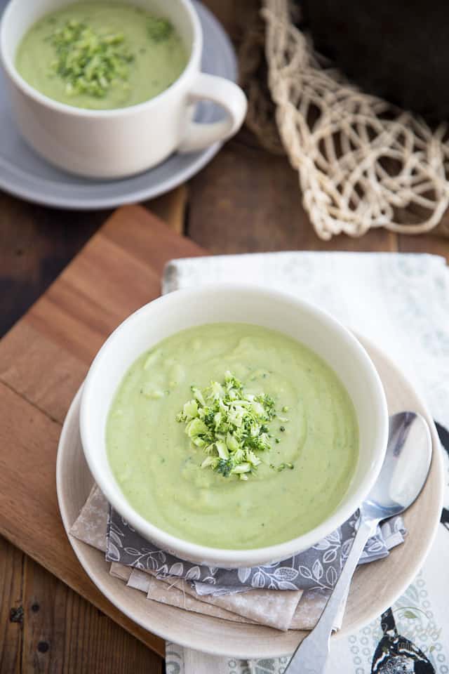 Cream of Broccoli Soup made squeaky clean and super healthy! Get the recipe on thehealthyfoodie.com