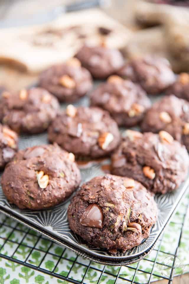Zucchini Chocolate Muffins by Sonia! The Healthy Foodie | Recipe on thehealthyfoodie.com