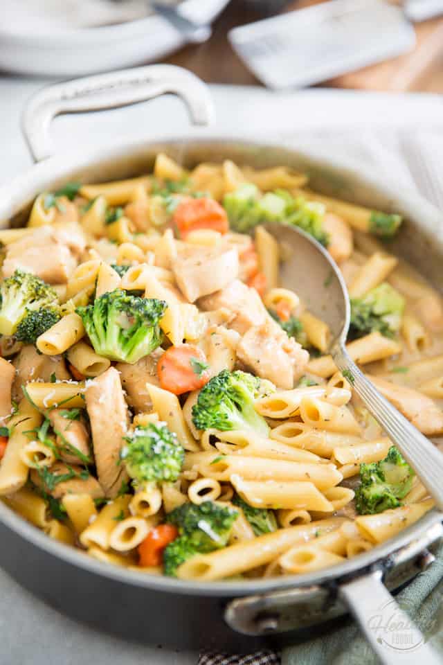 One Pot Creamy Chicken Pasta 12 