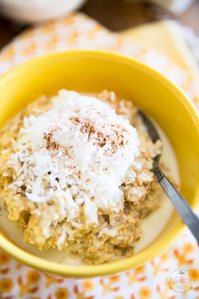 Delicious and super quick to prepare, these Pineapple Coconut Overnight Oats will have you totally look forward to rolling out of bed in the morning! 