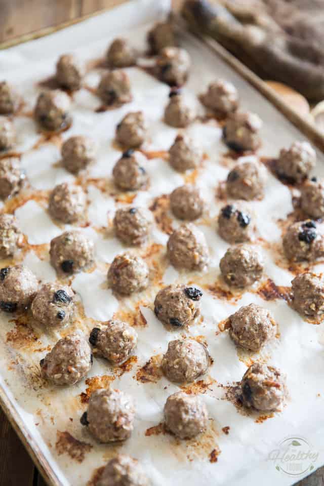 Blueberry Pecan Wild Boar Meatballs by Sonia! The Healthy Foodie | Recipe on thehealthyfoodie.com