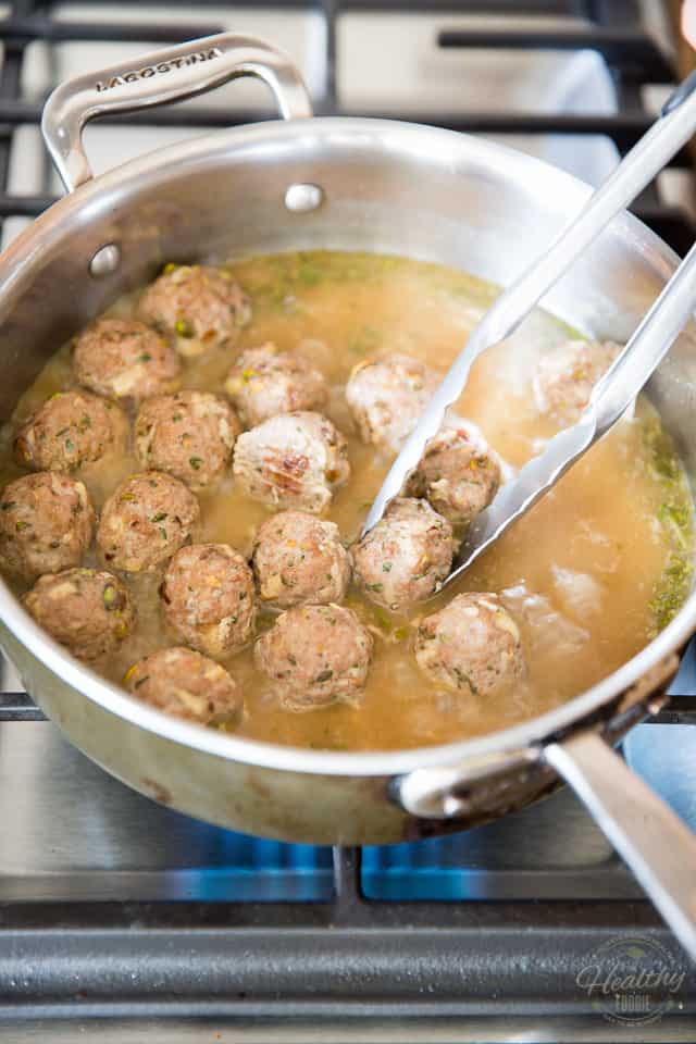 Apple Pistachio Turkey Meatballs by Sonia! The Healthy Foodie | Recipe on thehealthyfoodie.com