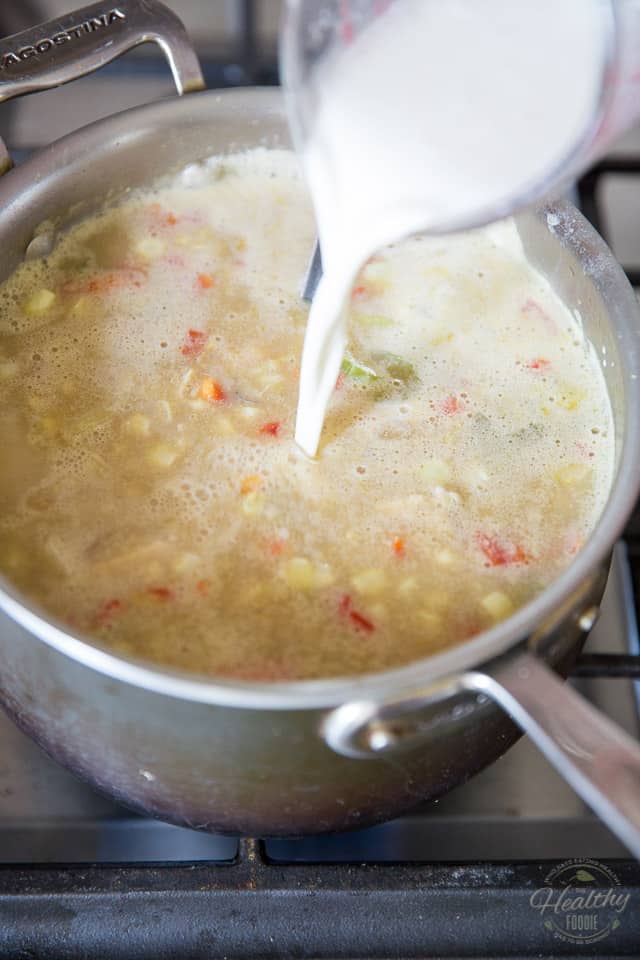 Fresh Corn and Chicken Chowder by Sonia! The Healthy Foodie | Recipe on thehealthyfoodie.com