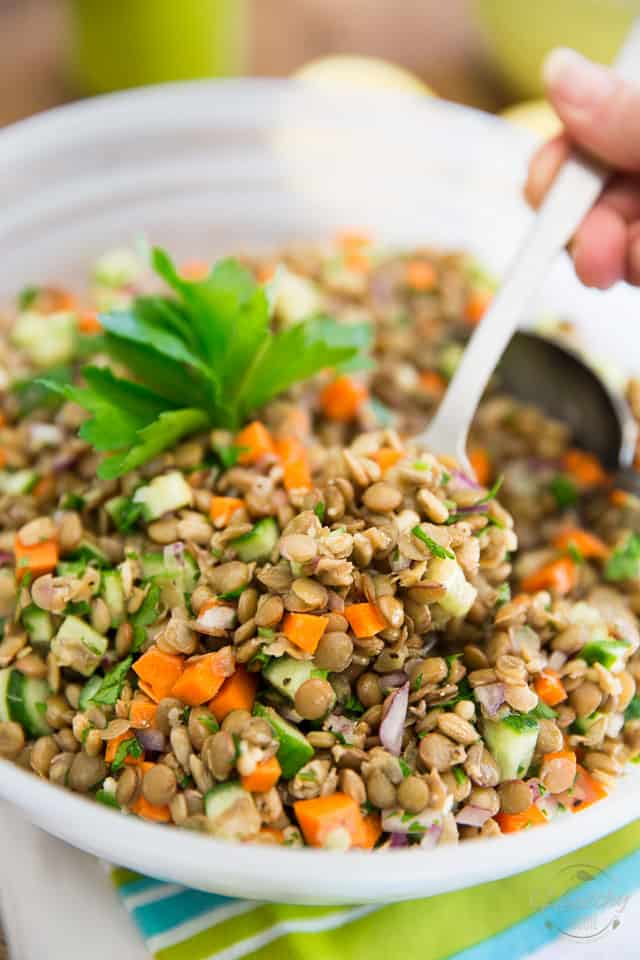 A Green Lentil Salad that'll have you want to come back for more? Yes, it actually exists, and you just found the recipe for it! Just make it, you'll see! 