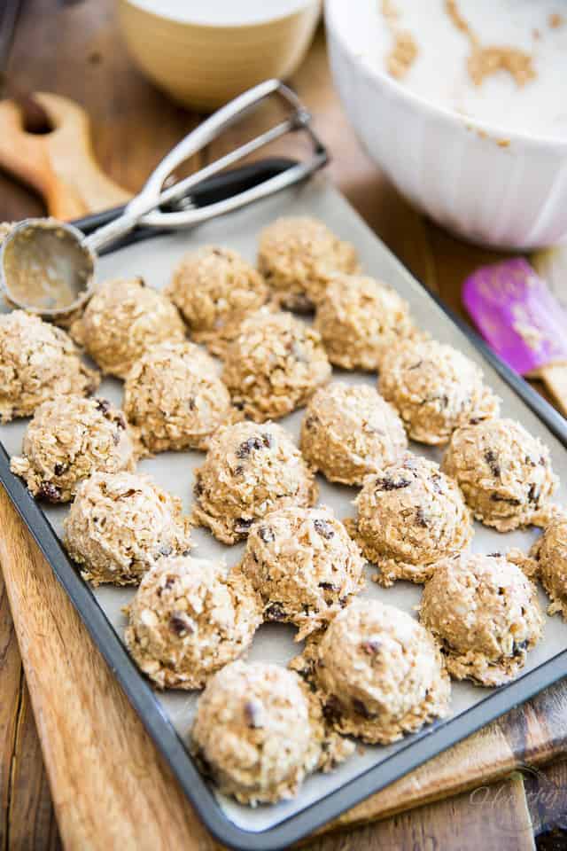Healthier Oatmeal Cookies by Sonia! The Healthy Foodie | Recipe on thehealthyfoodie.com