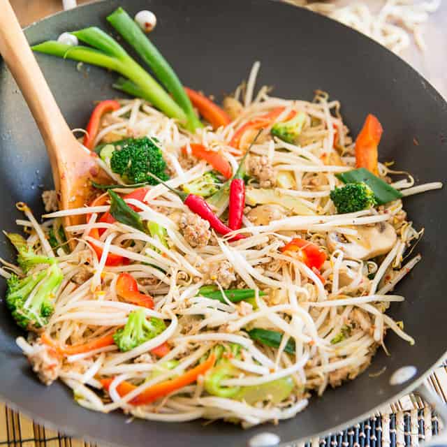 Quick and Easy Chop Suey Recipe: A Delicious Stir-Fry Dish - Happy Food  Ideas