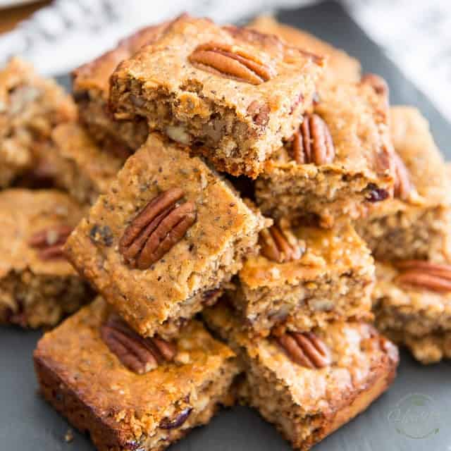 Fruit & Nuts Oatmeal Breakfast Bars • The Healthy Foodie