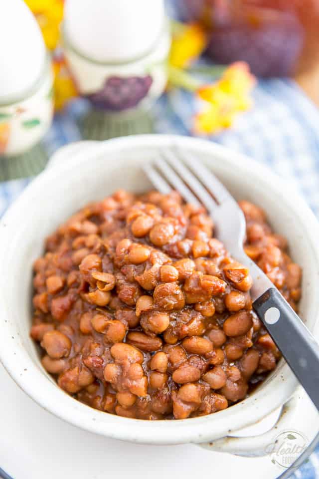 Sweet, creamy, filling and so simple to make, these Old Fashioned Baked Beans are the perfect companion to your morning eggs and will make any morning that much brighter! Try them once, you'll never reach for the canned stuff ever again! 