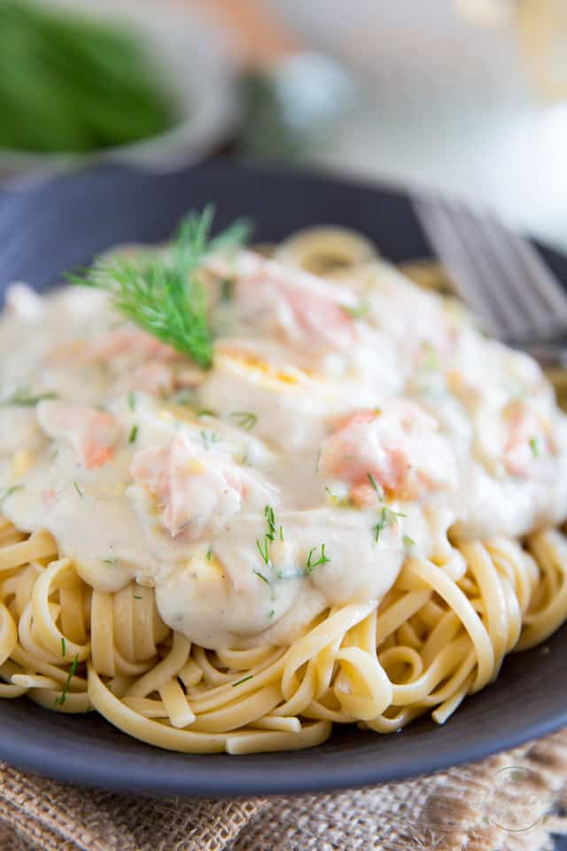 Chunks of salmon, slices of eggs, a hint of fresh dill, all brought together by a rich and creamy... cauliflower sauce, this dairy free Creamy Egg and Salmon Pasta might seem super indulgent, but it's loaded with all the good stuff that'll do your body good!