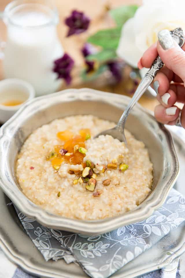 Steel-Cut Oatmeal is nutty, crunchy, chewy and creamy all at once! It's the perfect picker-upper to comfort you on a cold, brisk winter morning, or on any dark, chilly and rainy day! Try it on its own, or garnished with your favorite toppings! 