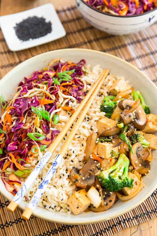 Sweet and Spicy Asian Style Tofu Bowl by Sonia! The Healthy Foodie | Recipe on thehealthyfoodie.com